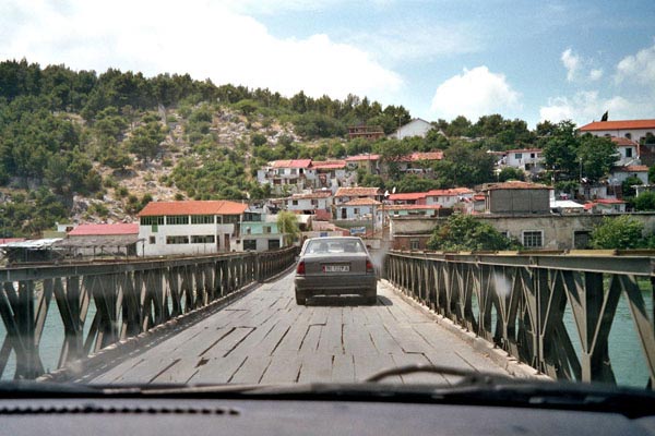 Brcke ber den Fluss Buna bei Shkoder in Albanien