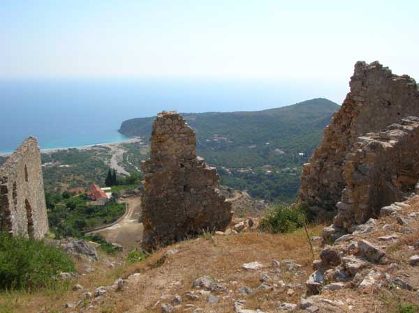Blick vom alten Ortsteil von Himara (Himar�, Himare) auf das Meer (Albanien, Albanie, Albania, Shqip�ria)