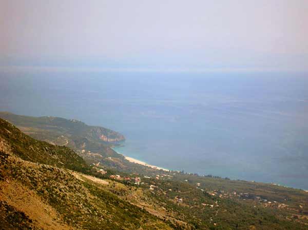 Albanische Riviera von der K�stenstrasse s�dlich des Llogara-Passes aus gesehen (Albanien, Albanie, Albania, Shqip�ria)