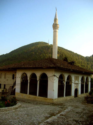 Königs-Moschee (Xhamia Mbret) in Berat (Albanien)