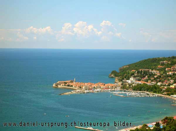 Blick auf die Altstadt von Budva in Montenegro