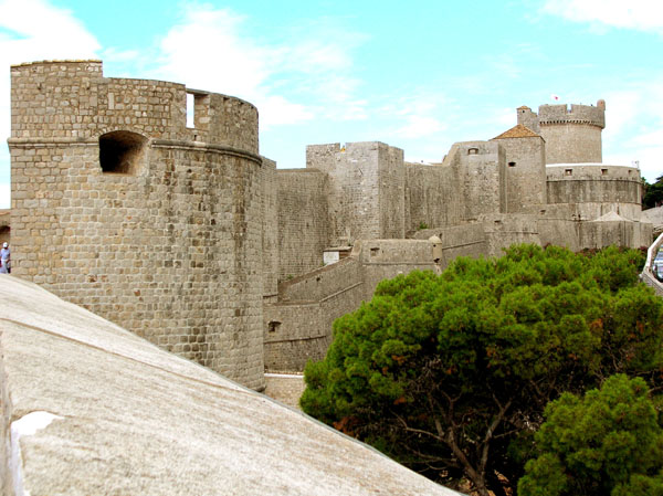 Stadtmauer von Dubrovnik (Kroatien, Hrvatska, Croatia, Croatie)