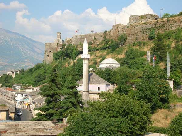 Altstadt von Gjirokastra (Gjirokaster) (Albanien, Albanie, Albania, Shqipria)