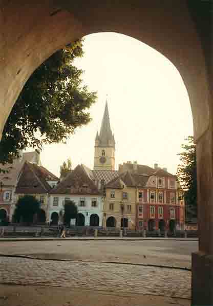 Der Kleine Ring in Sibiu/ Hermannstadt (Rum�nien, Romania, Roumanie)